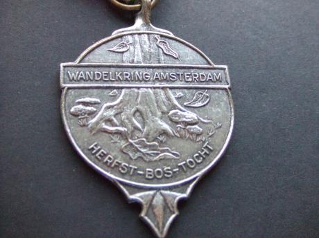 Wandelclub Amsterdam Herfst -Bos-tocht oude eik